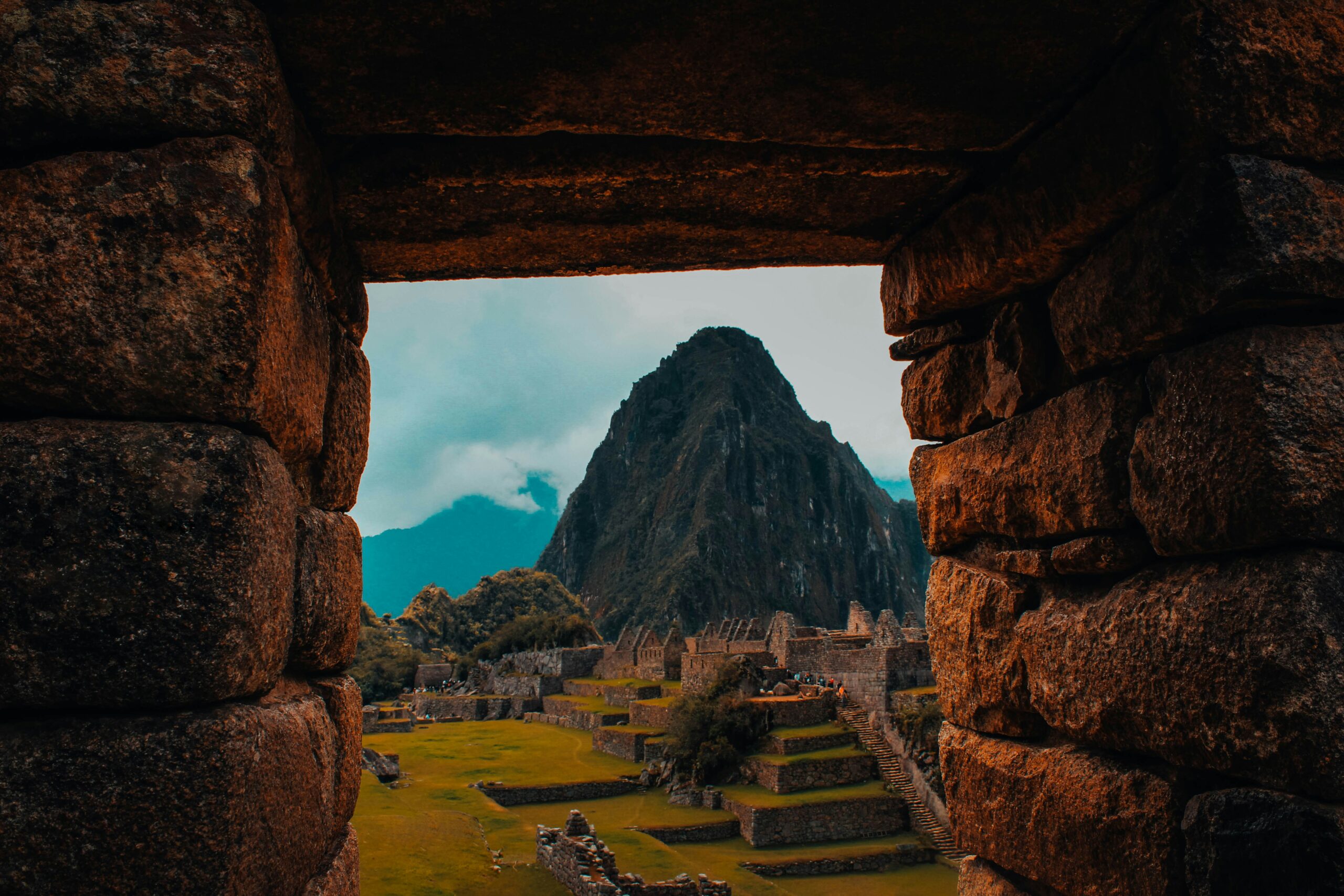 El Legado Inca y la Magia de los Andes